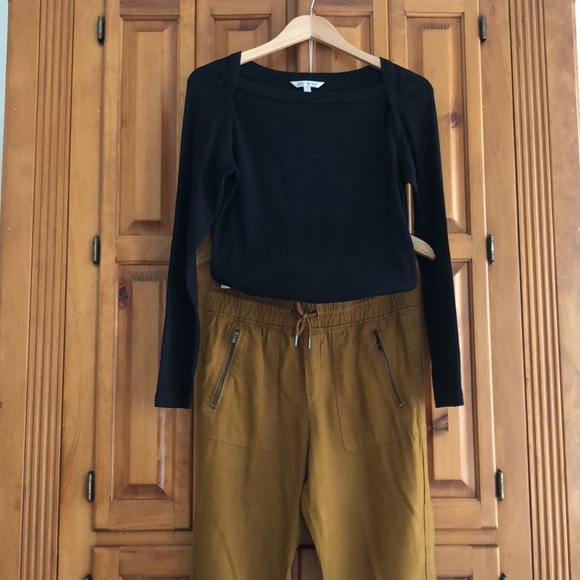 Athleta Cabo Linen Jogger. Machine washable fabric with a relaxed fit. Worn 2x - Picture 5 of 15